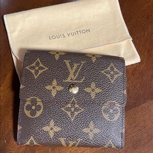 Louis Vuitton Monogram wallet